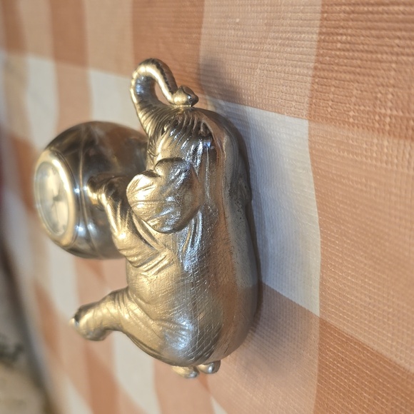 Timex Elephant Clock - Picture 4 of 6